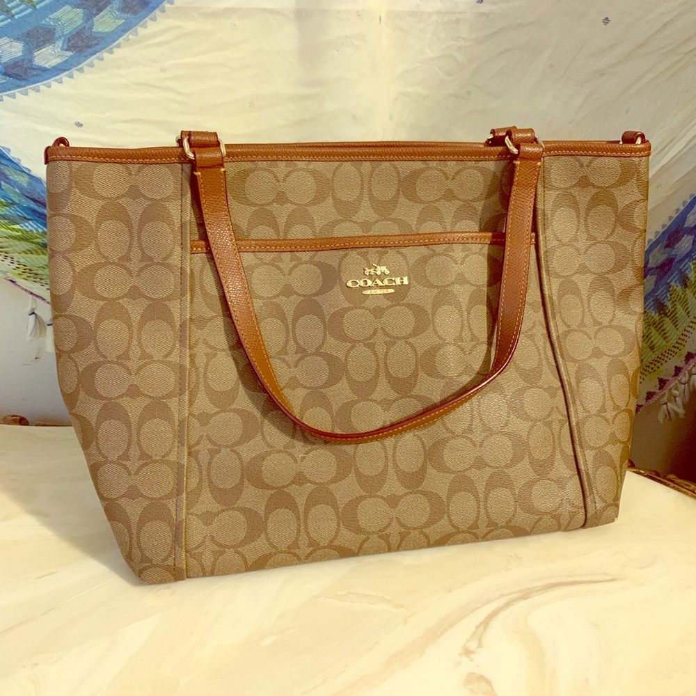 Beautiful Xlarge Coach bag❤️